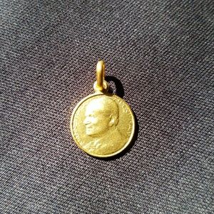 18k necklace pendant religious solid gold